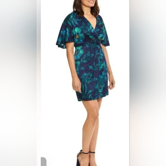 London Times Sapphira Green Floral Mini Dress NWT SIZE 12 - Picture 2 of 5